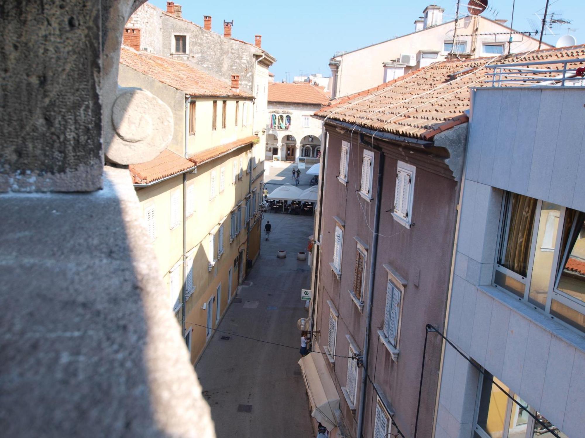 Studio On Main Pedestrian Street Apartment Pula Room photo